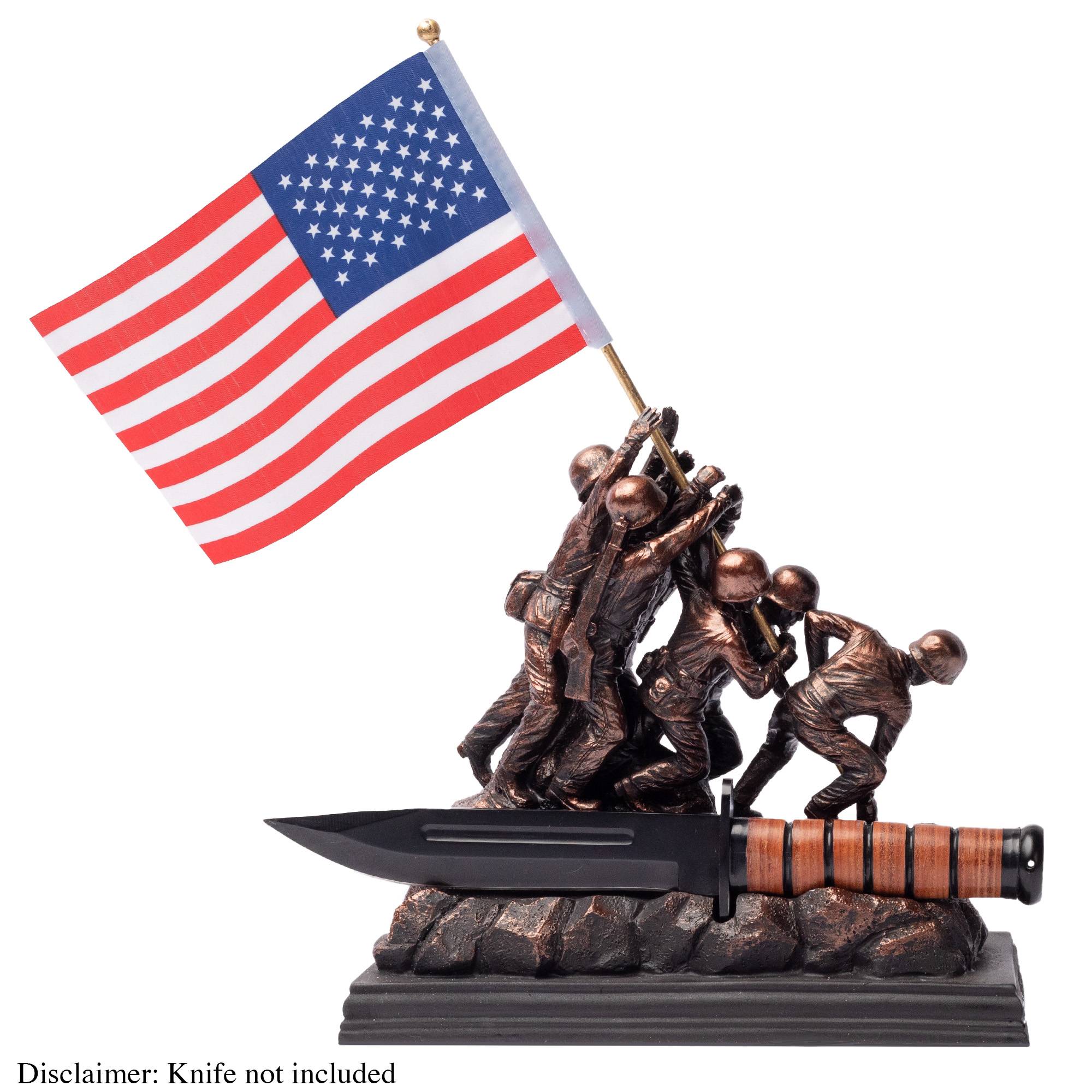 Raising the Flag – Iwo Jima Sculpture with American Flag | Medals